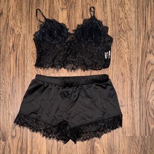 Elegant Black Lace Sleepwear Set